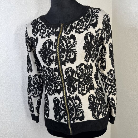 Black & White Floral Pattern‎ Zip-Up Cardigan Sweater Womens S - Picture 1 of 6